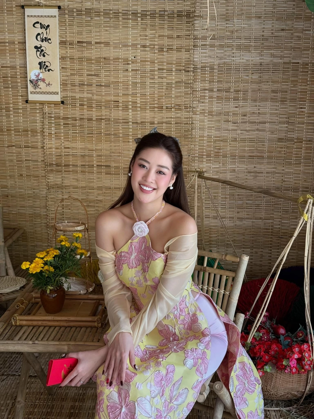 Ảnh hiếm hoa hậu Khánh Vân và người yêu