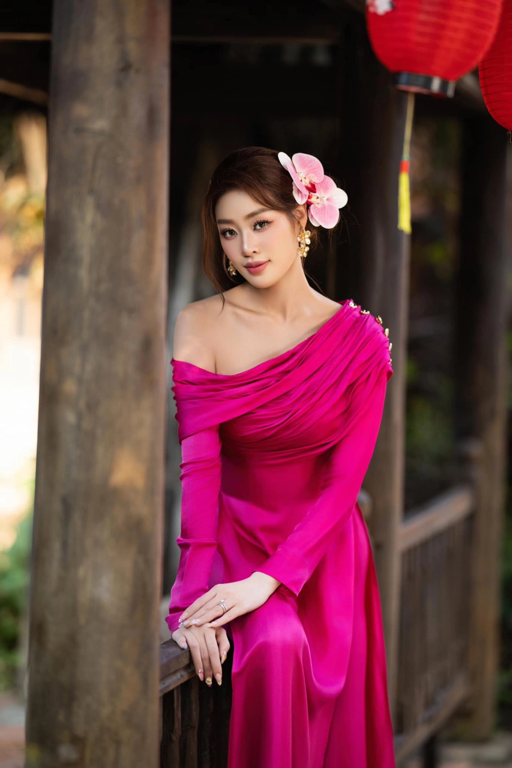 Style ấn tượng của hoa hậu Vân tại sự kiện
