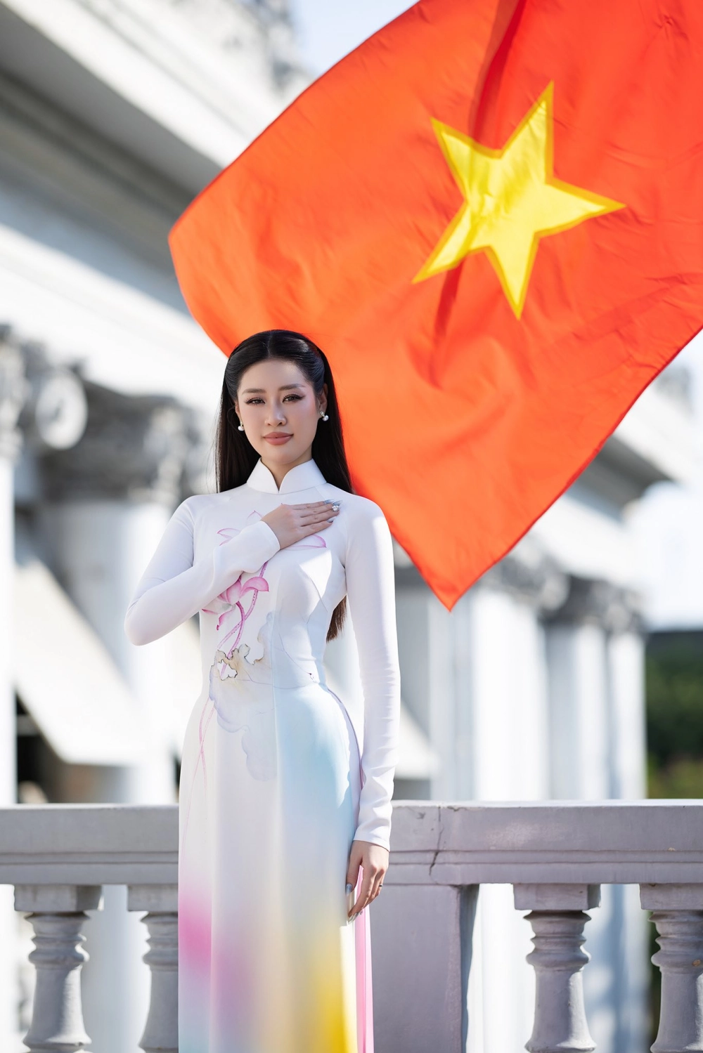 Góc nhìn mới từ búp bê của hoa hậu Khánh Vân