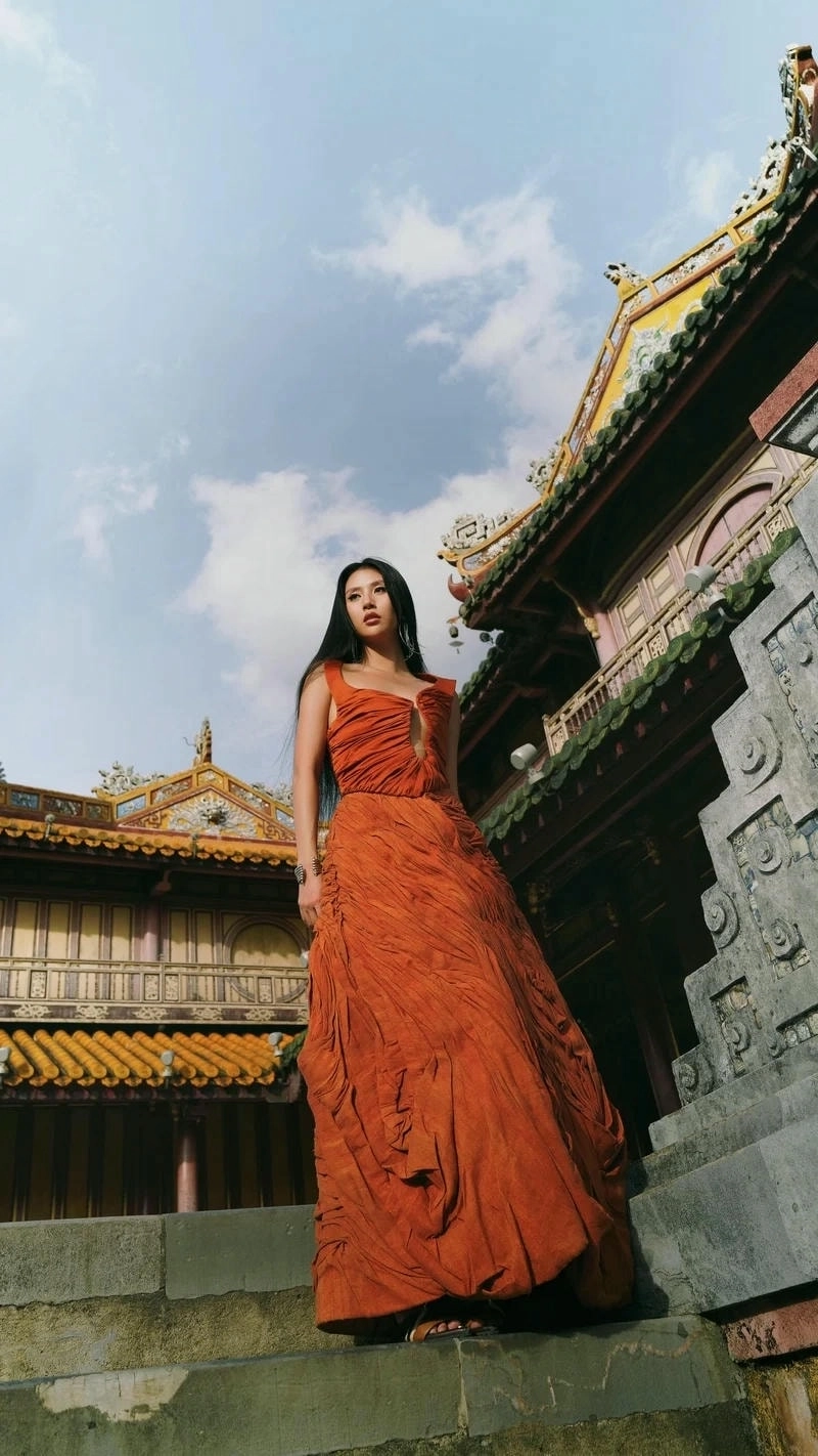 Chiều cao thật của Quỳnh Anh Shyn