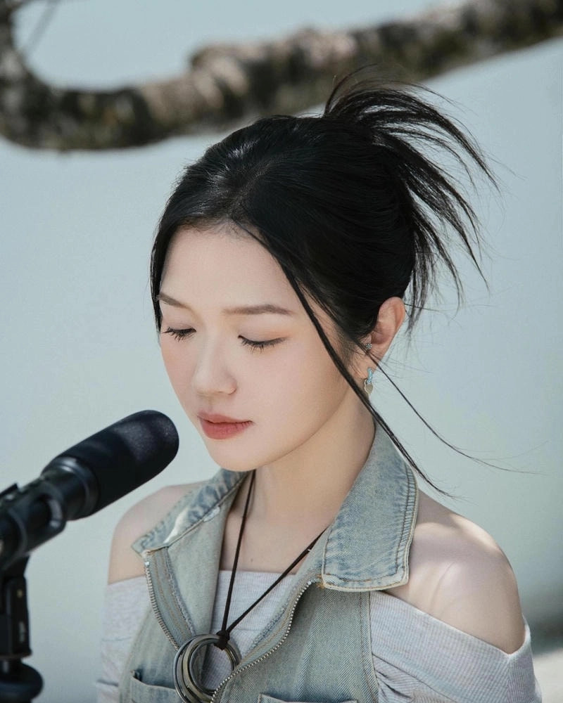 Suni Hạ Linh MV mang màu sắc riêng