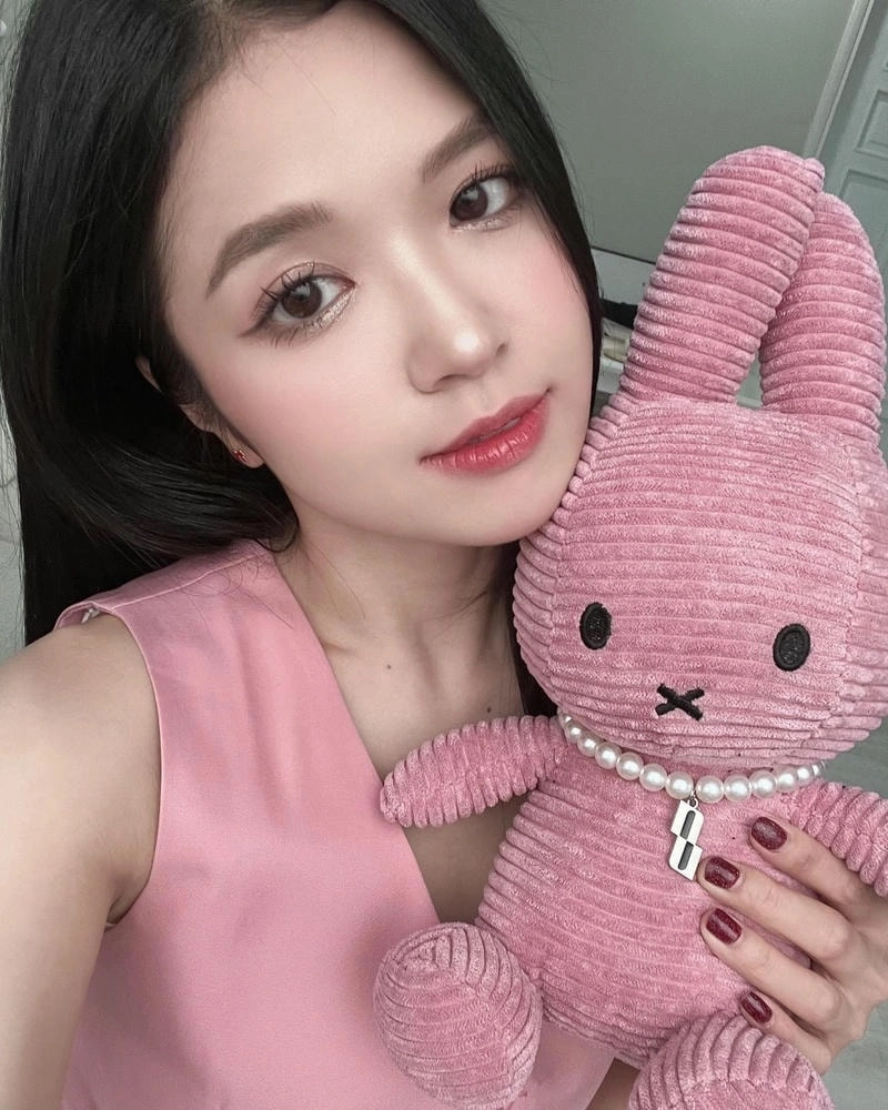 Suni Hạ Linh Vào Hạ rộn ràng tươi trẻ