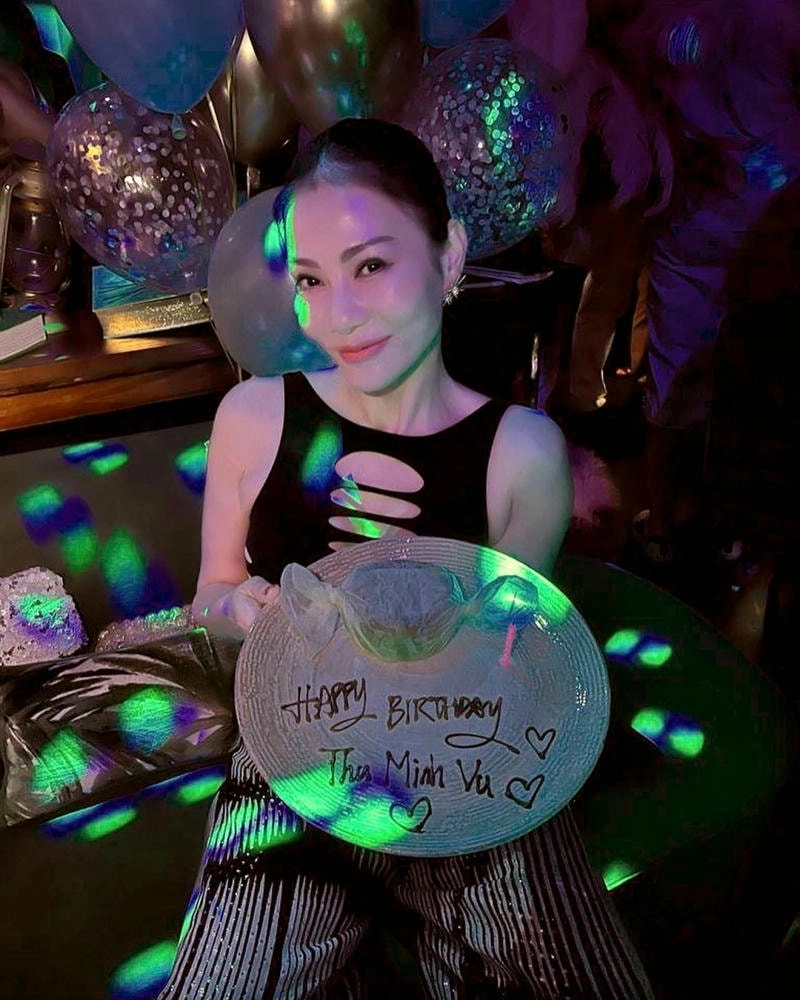 Thu Minh Bay Remix cực chất trong đêm diễn