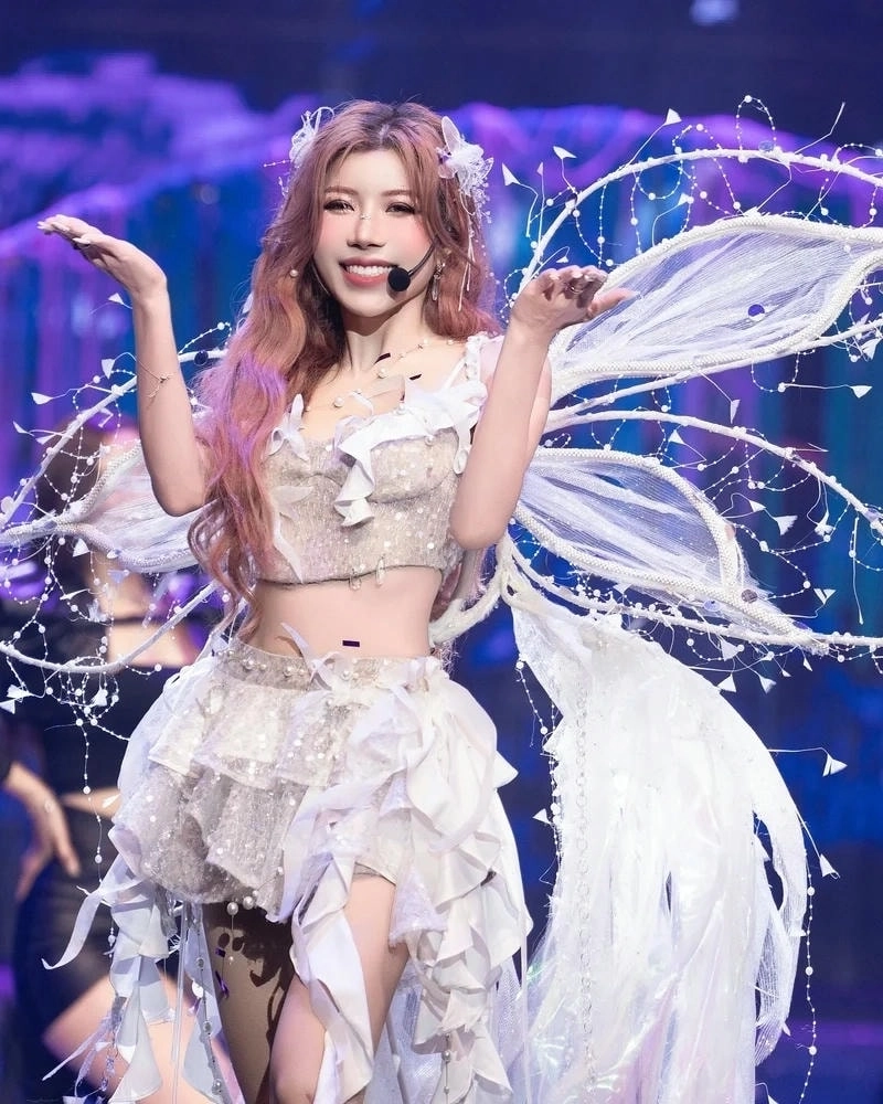 Lời ca ngọt ngào Barbie Trang Pháp lyrics