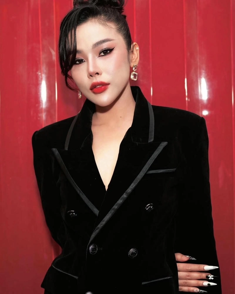 Lời bài hát Trương Thảo Nhi Uống Trà nhẹ nhàng