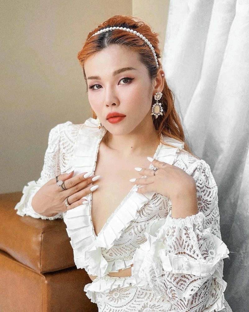 Ca sĩ Trương Thảo Nhi sinh năm bao nhiều chuẩn xác