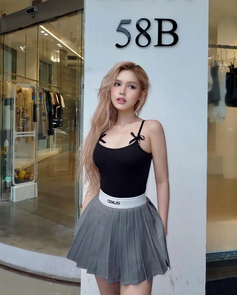 Bikini Xoài Non khoe body chuẩn chỉnh