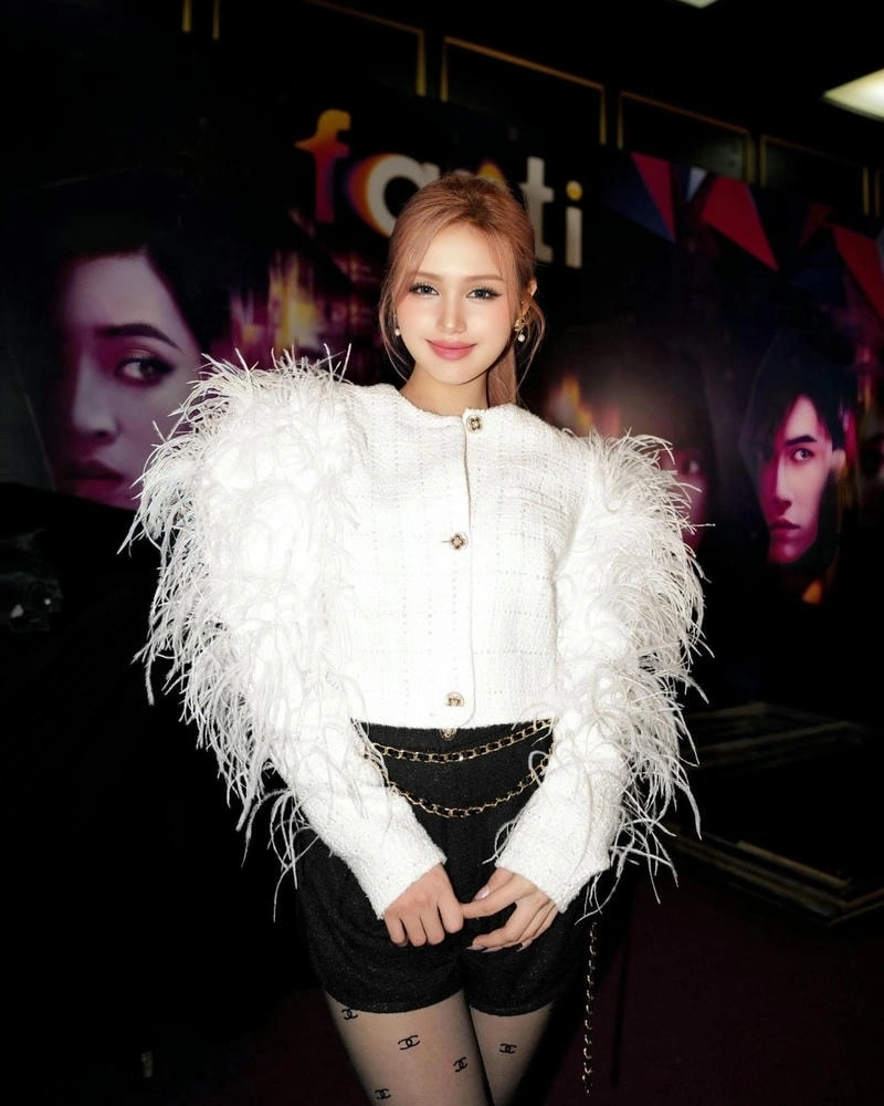 Xoài Non phát ngôn nhiều lần gây bão mạng