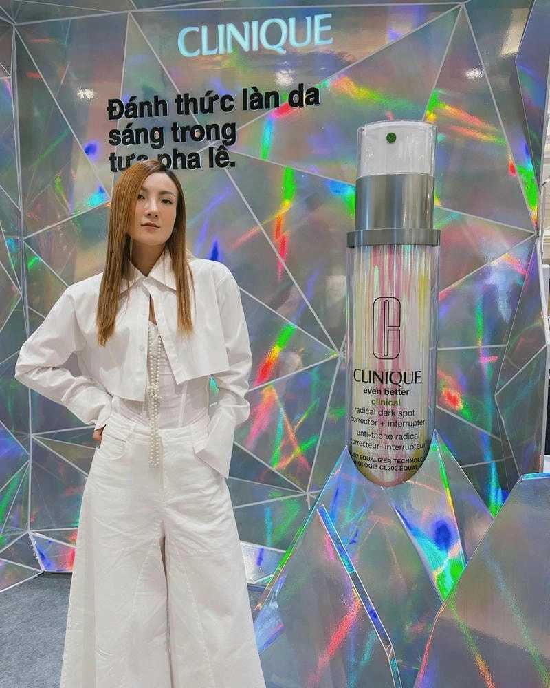 Yến Nhi trong tiếng Trung phiên âm mềm mại