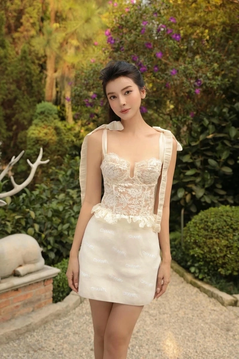 Khán giả bất ngờ với Ca sĩ Cao Thái Hà