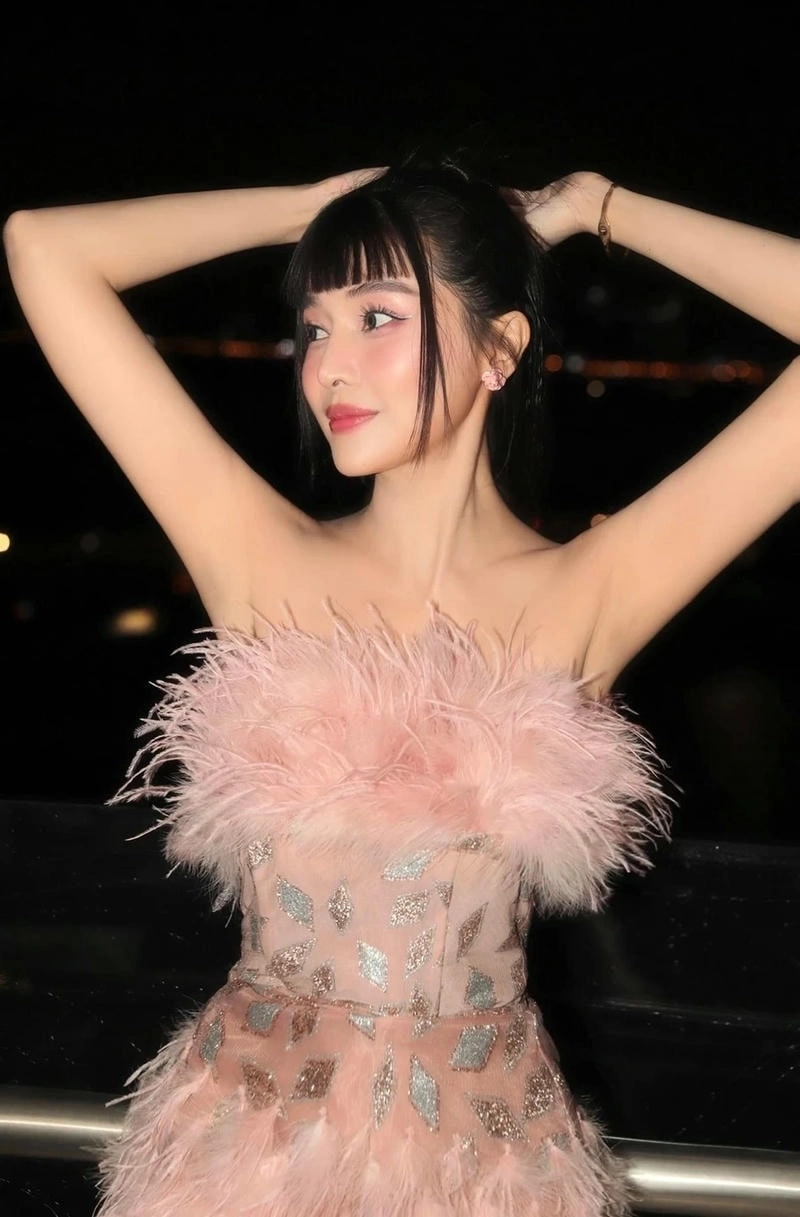 Tin đồn thẩm mỹ Cao Thái Hà sửa mũi