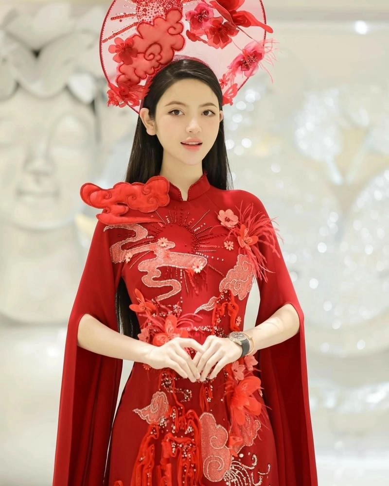 Bí mật học lực Chu Thanh Huyền học vấn