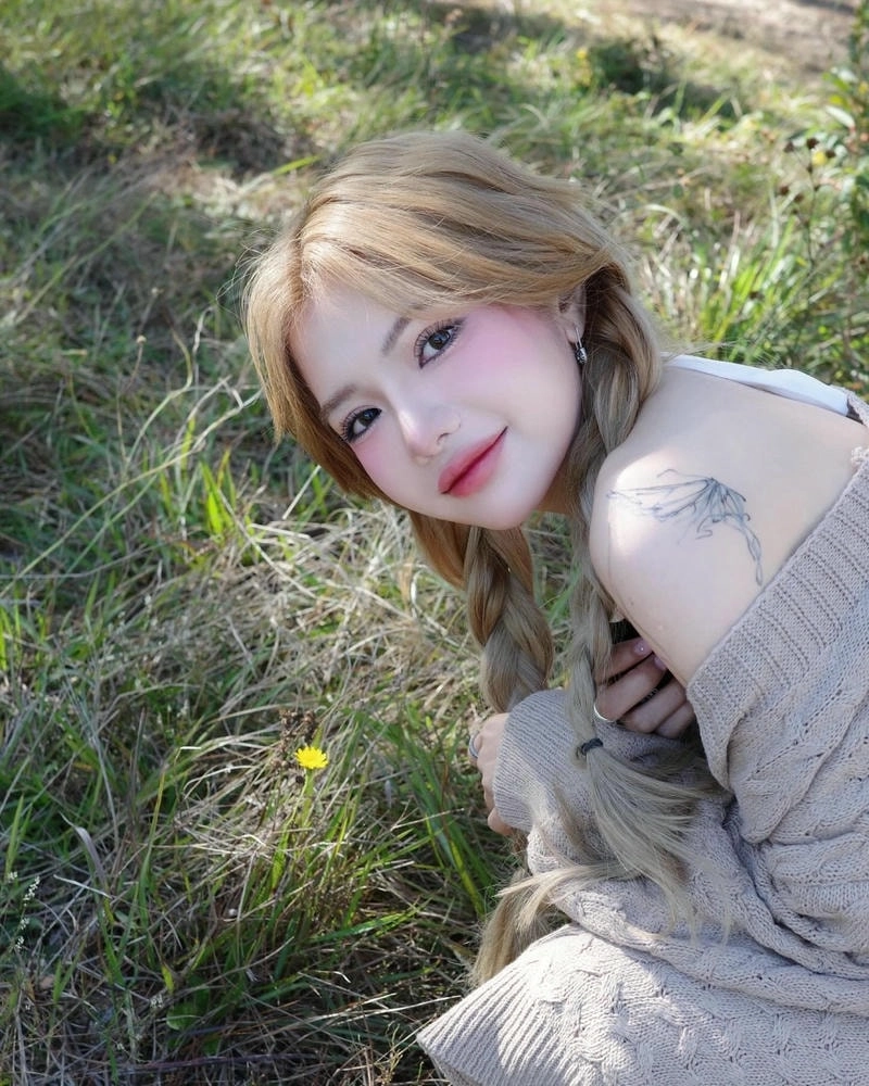 Chị ciin yêu ai luôn là đề tài hot trên mạng