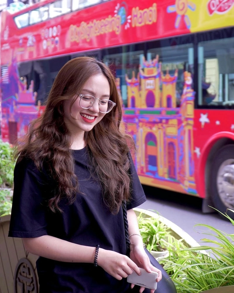 Bắt trend cùng loạt Đặng Thu Hà thả thính