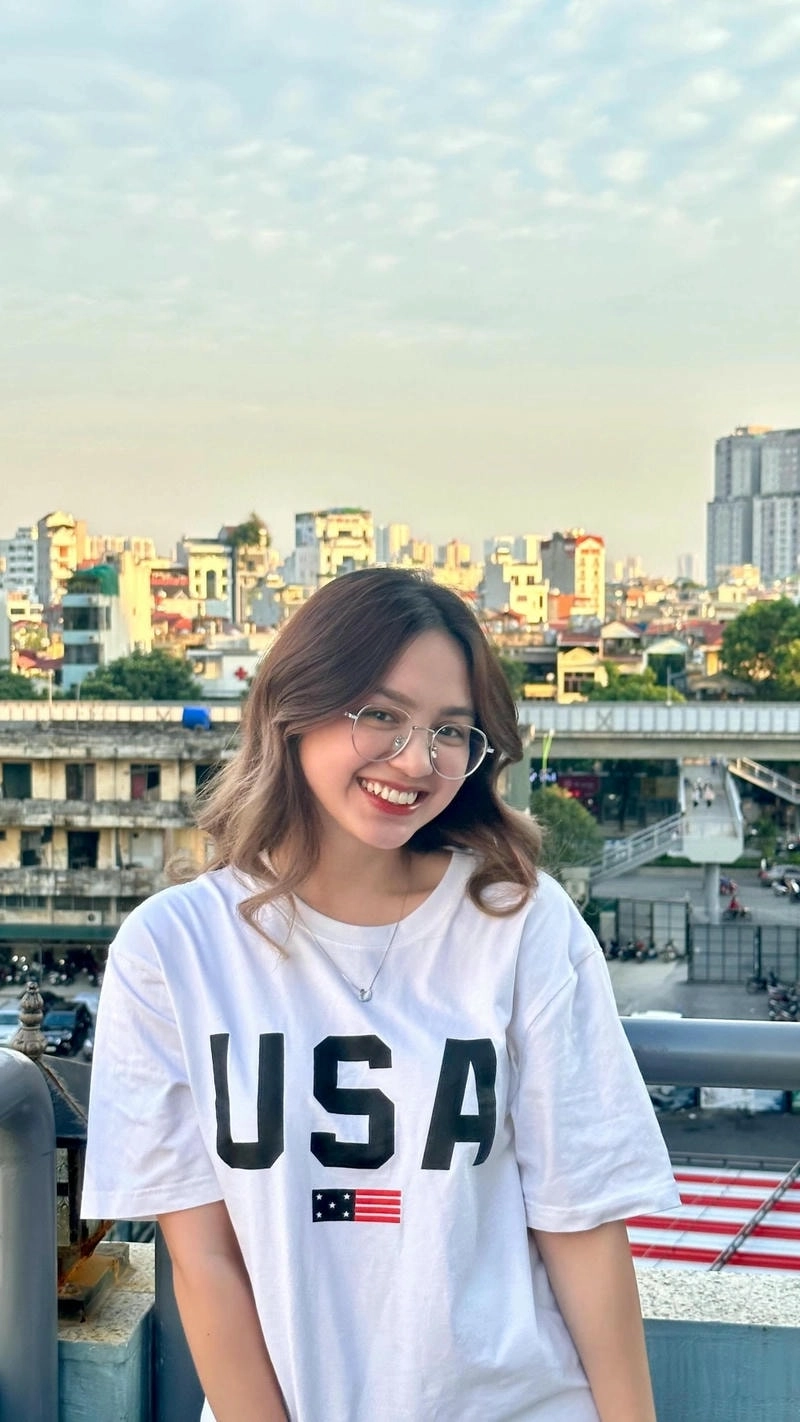 Câu hỏi phổ biến Đặng Thu Hà Schannel học trường nào