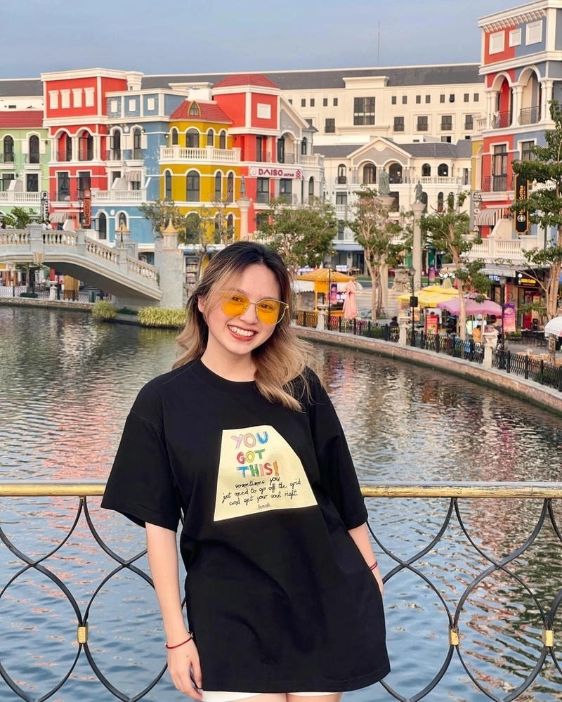 Tổng hợp thông tin Đặng Thu Hà Schannel là ai