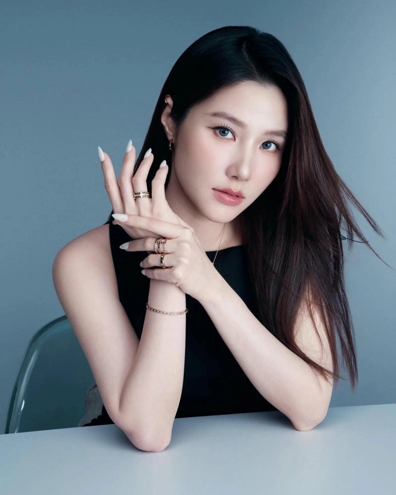 Diễm My cuốn hút với thần thái cuốn