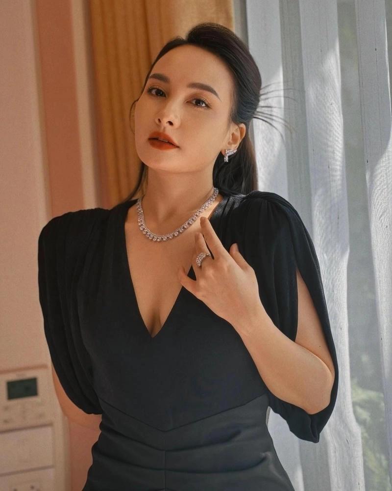 Cộng đồng xôn xao Diễn viên Bảo Thanh có phải là công an không