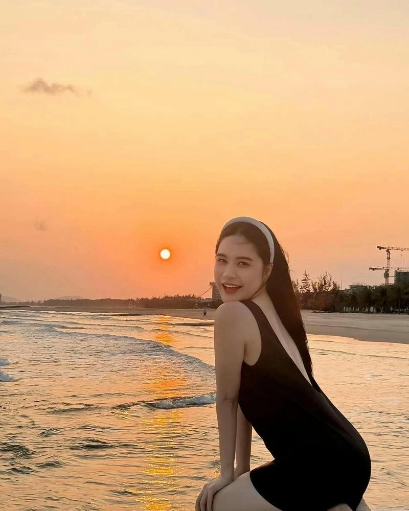 Hình ảnh đời thường của con Đoàn Di Băng