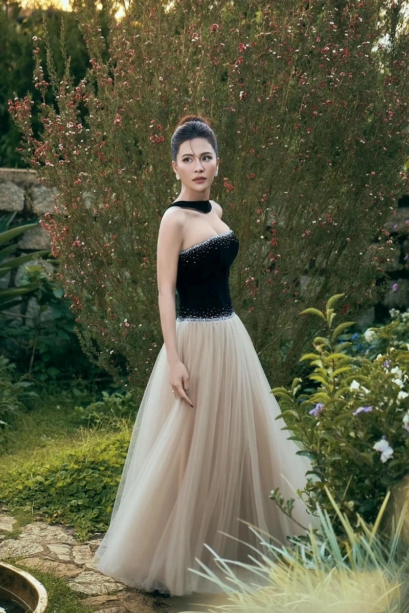 Bộ sưu tập Hà Nhi album ấn tượng