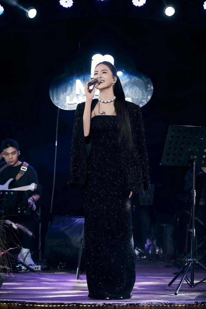 Lời bài hát Khúc nhạc vui Hà Nhi khiến lòng rộn ràng