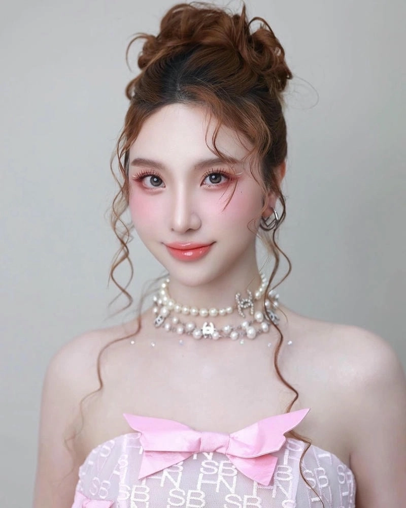 Hạnh Sino và học truyền cảm hứng cho giới trẻ