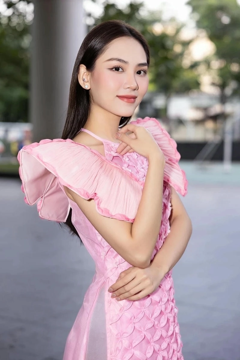 Diện mạo cuốn hút Huỳnh Nguyễn Mai Phương evening gown