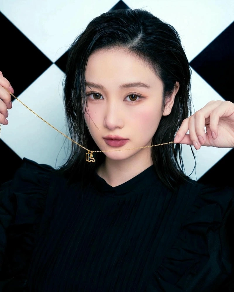 Nghi vấn nhan sắc Jun Vũ phẫu thuật