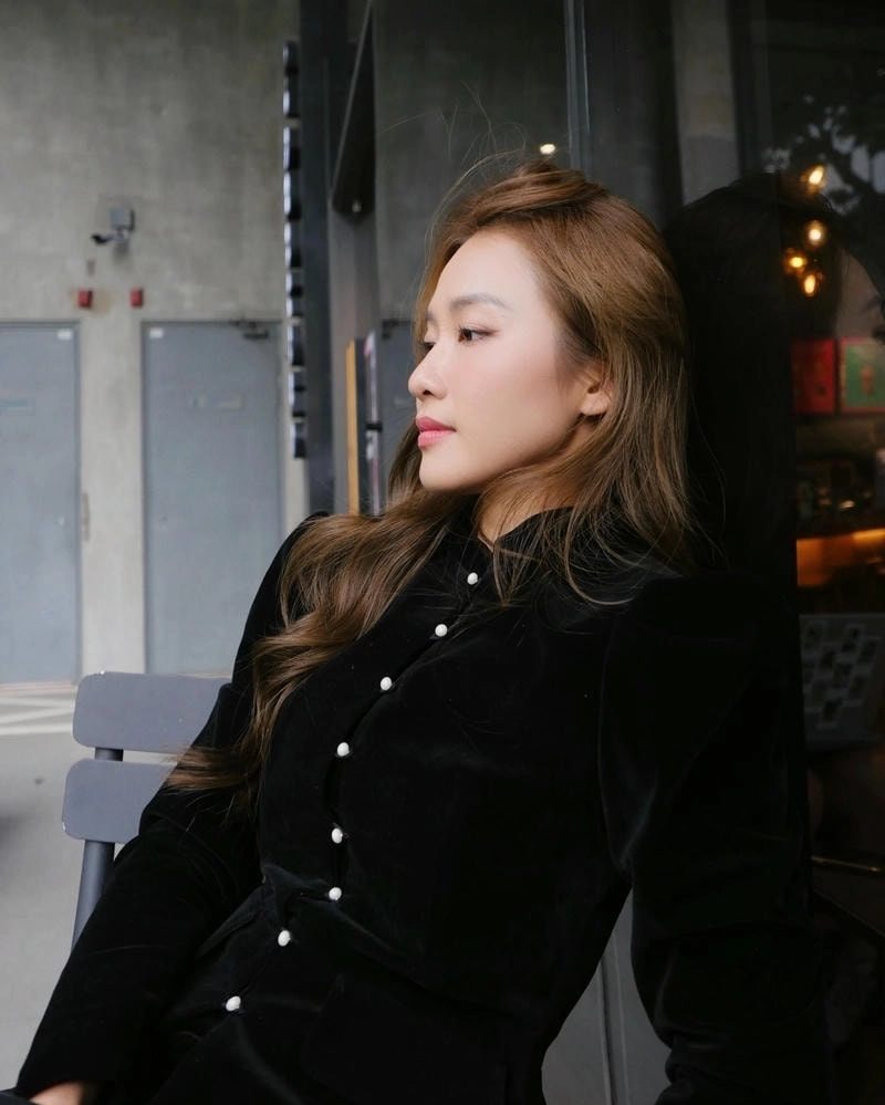 Tóm lược tiểu sử hình ảnh của Khả Ngân