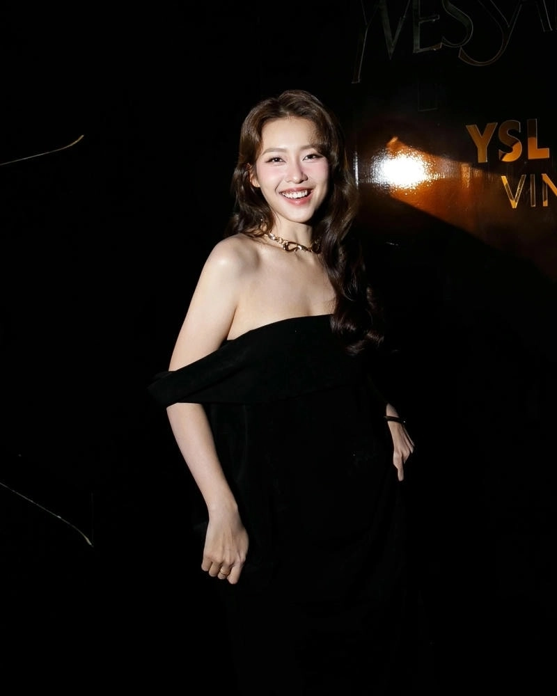 Toàn cảnh profile của Khả Ngân bằng ảnh