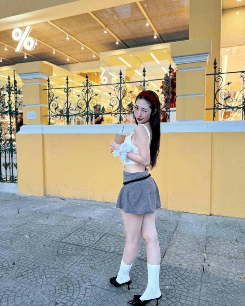 Xe buýt 2 tầng Khổng Tú Quỳnh đậm chất học trò