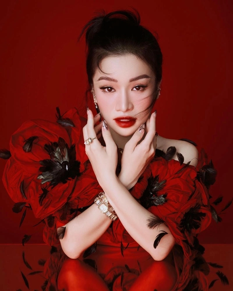 Lâm Bảo Ngọc hát tiếng Hàn khiến fan bất ngờ