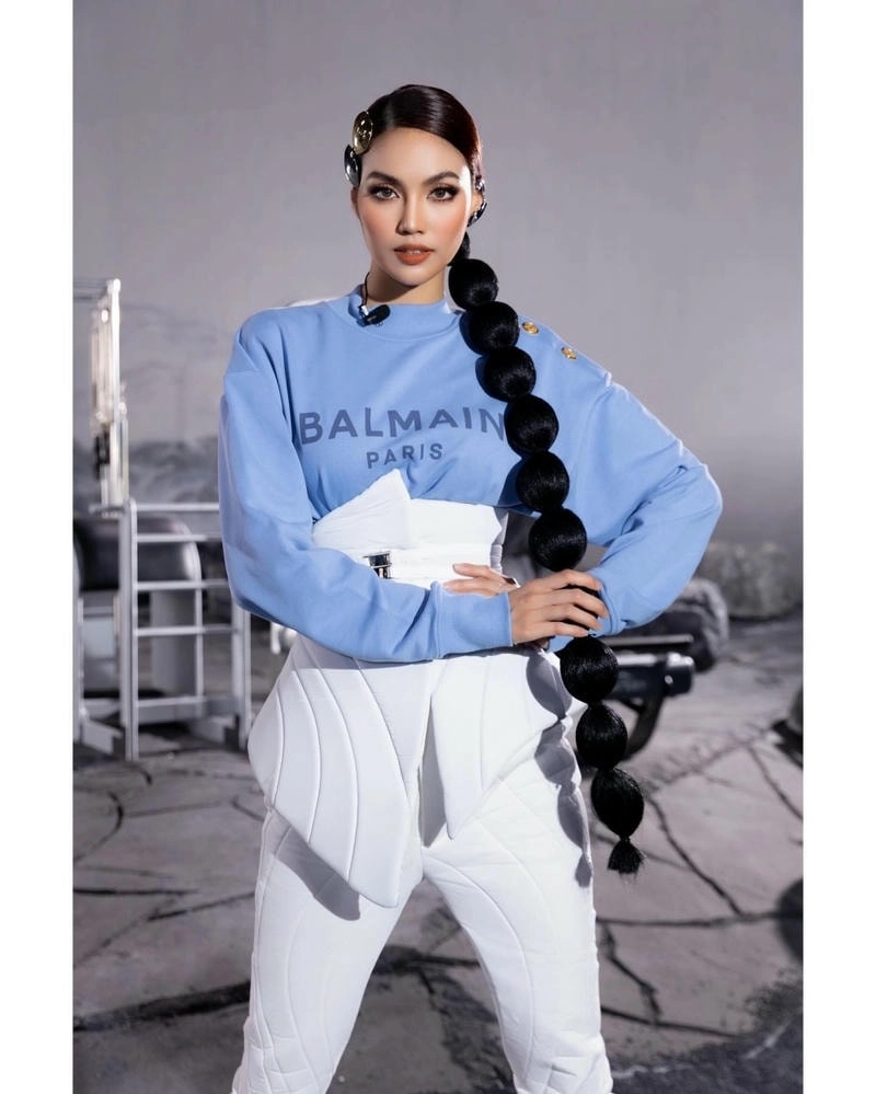 Bí mật vóc dáng Lan Khuê chiều cao