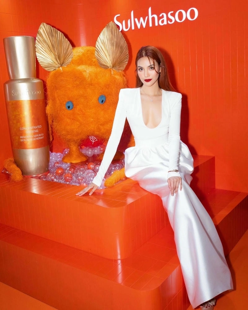 Câu chuyện hậu trường Lan Khuê thi hoa hậu ở Trung Quốc