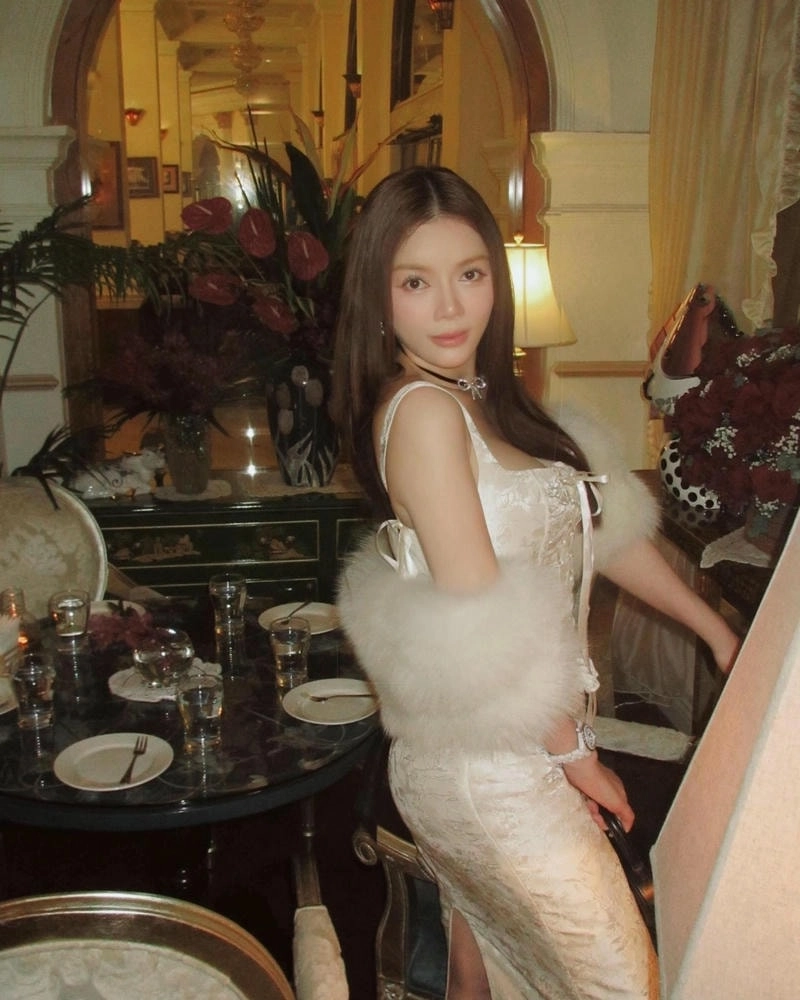 Bí mật tuổi thật Lý Nhã Kỳ sinh năm