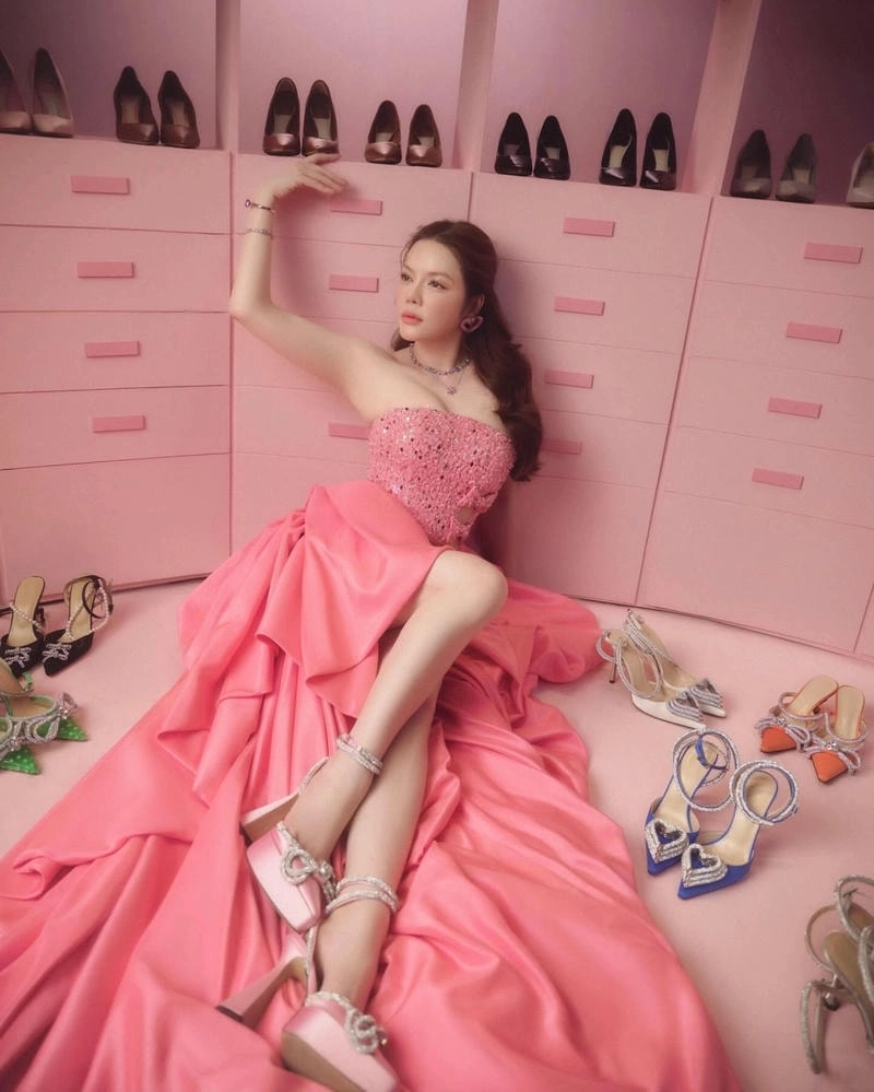 Tổng hợp các Lý Nhã Kỳ phốt