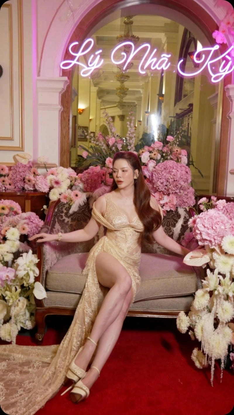 Thành công vang dội công ty của Lý Nhã Kỳ