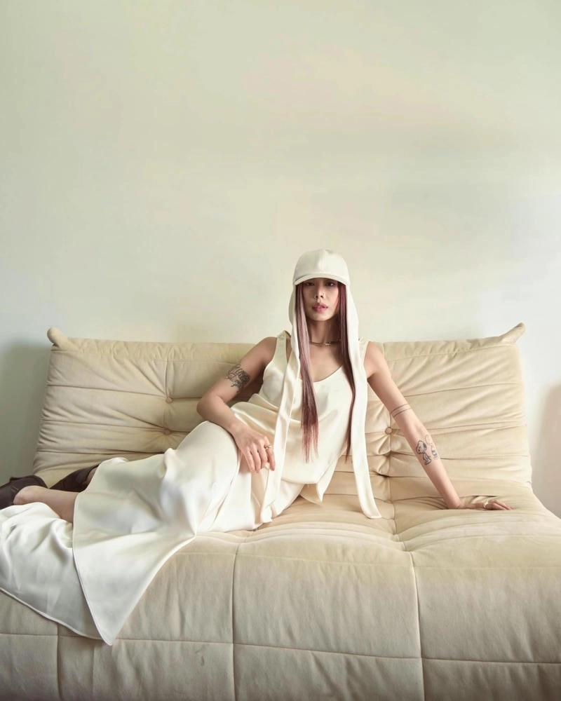 Mai Âm Nhạc dance khuấy đảo sân khấu