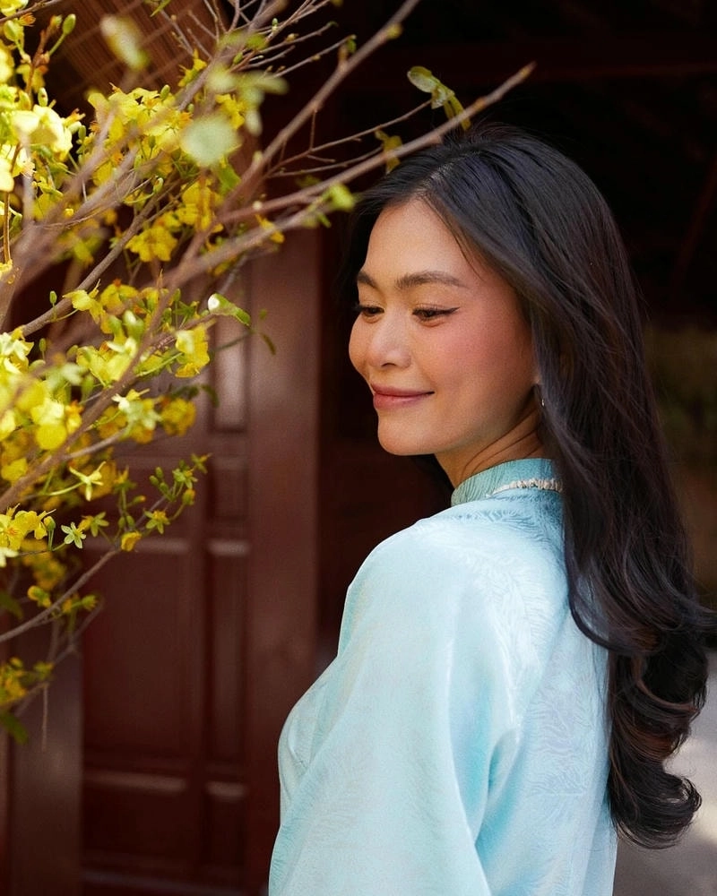 Khoảnh khắc rạng rỡ của hoa hậu Mâu Thủy