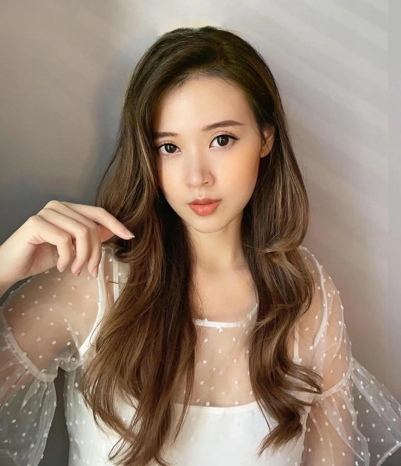 Thông tin cá nhân qua Midu profile