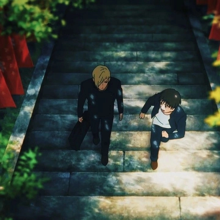 Chiếc kính tạo nên thần thái Nanami Glasses