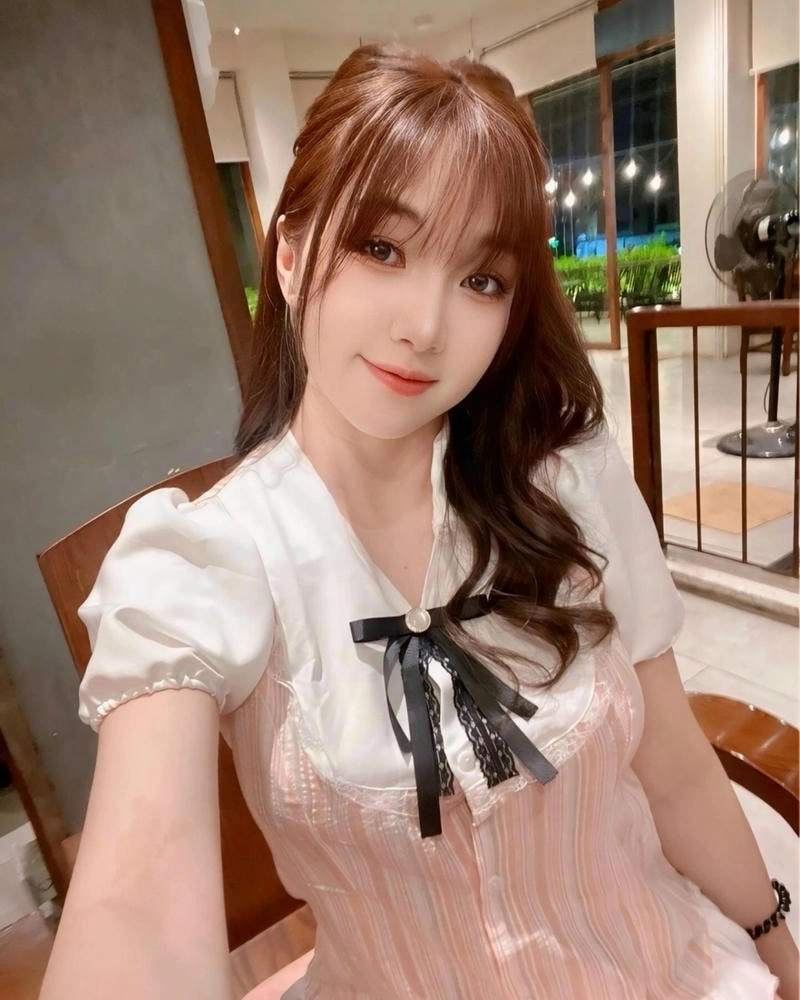 Rap Cấm Như Hexi b&ugrave;ng nổ mạng x&atilde; hội