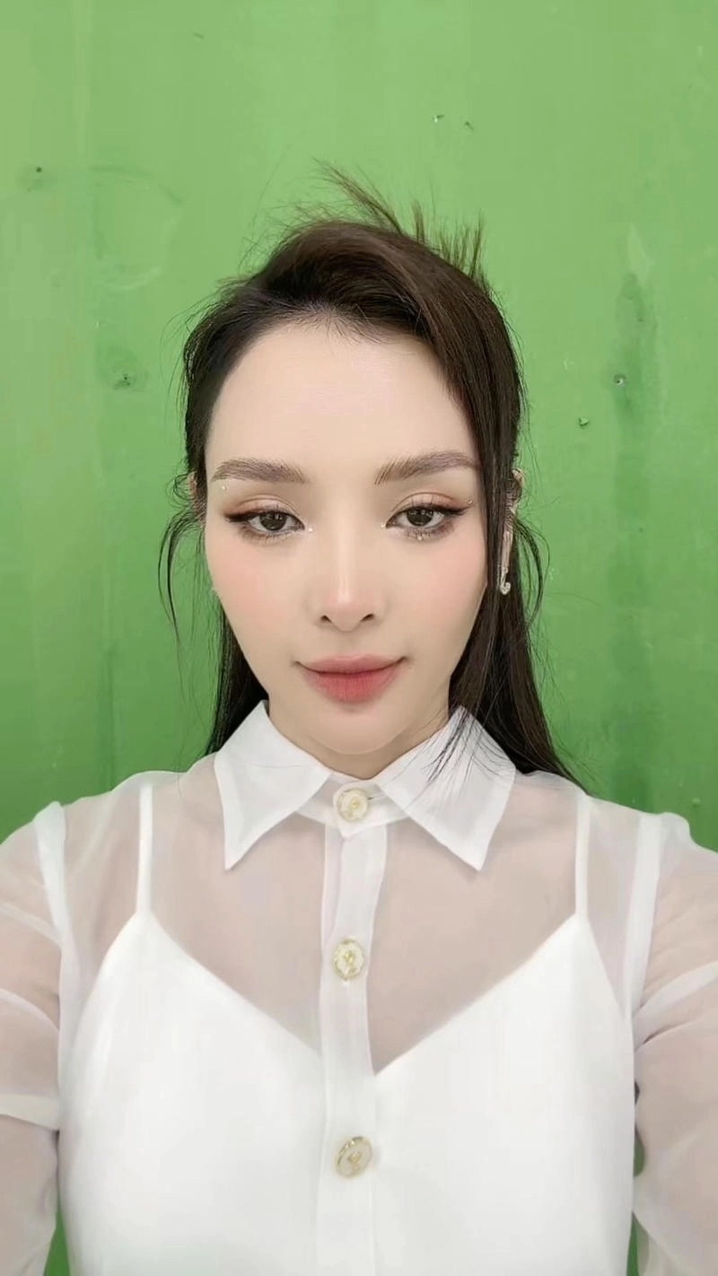 Ca sĩ Phương Trinh Jolie sở hữu giọng hát nội lực