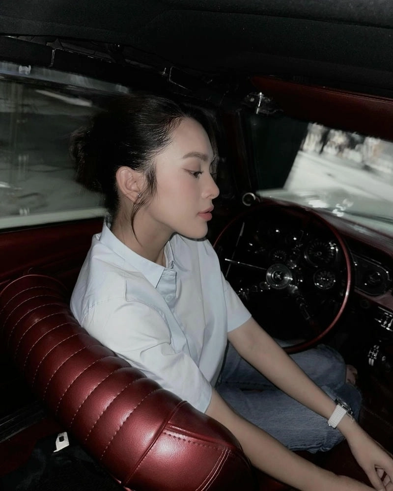 Người hâm mộ hỏi Quỳnh Lương SN bao nhiều