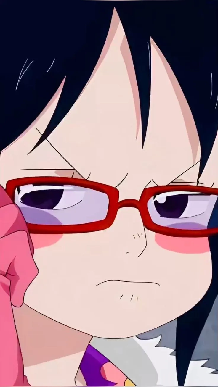 Tuổi thật của Tashigi Age gây tò mò