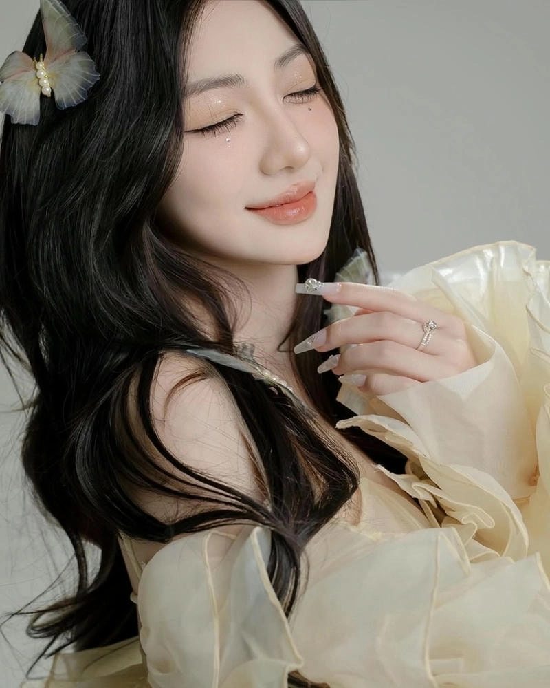 Clip nóng Trần Hà Linh quat vn lan nhanh