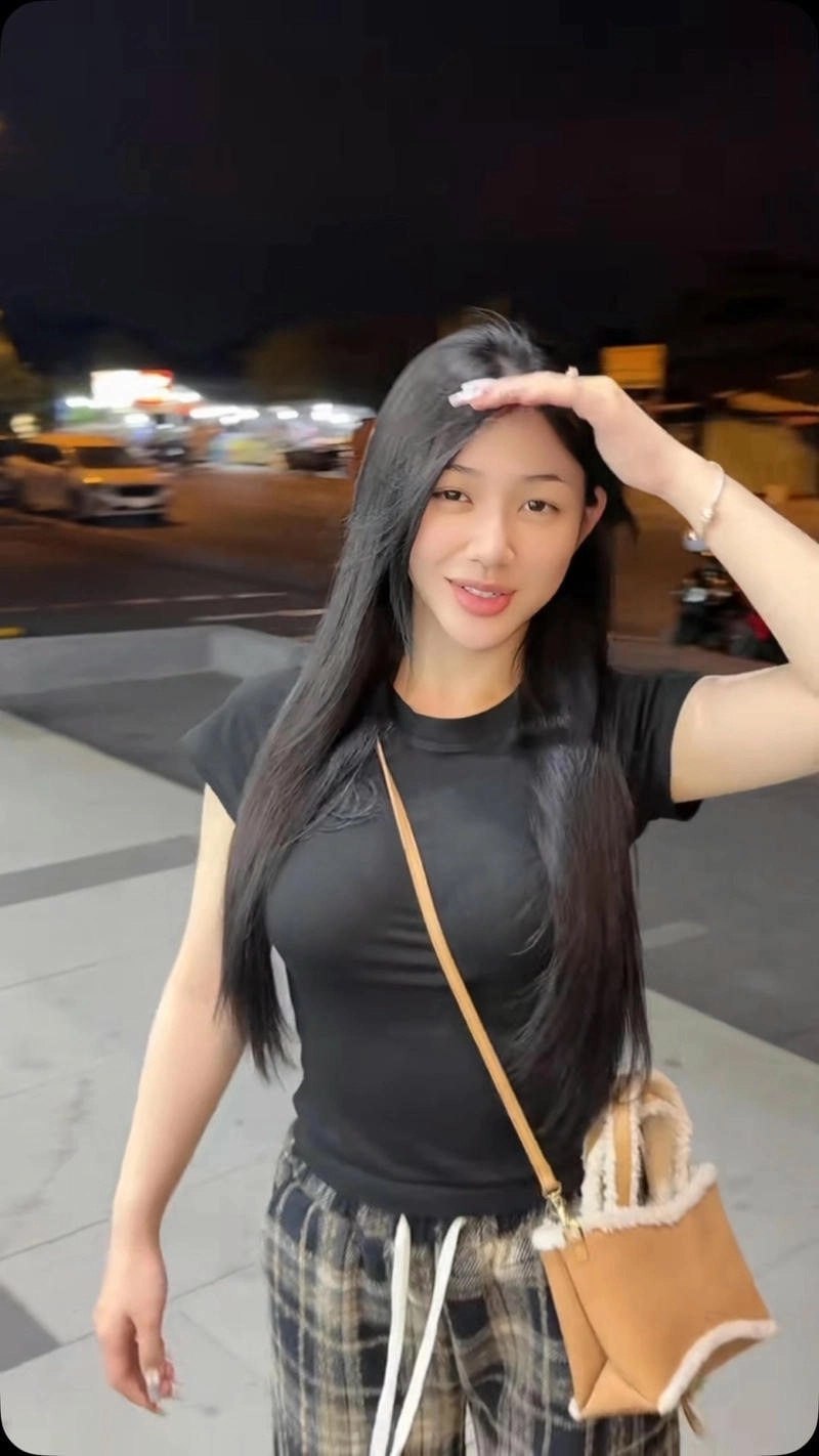 Cộng đồng chia sẻ Trần Hà Linh review