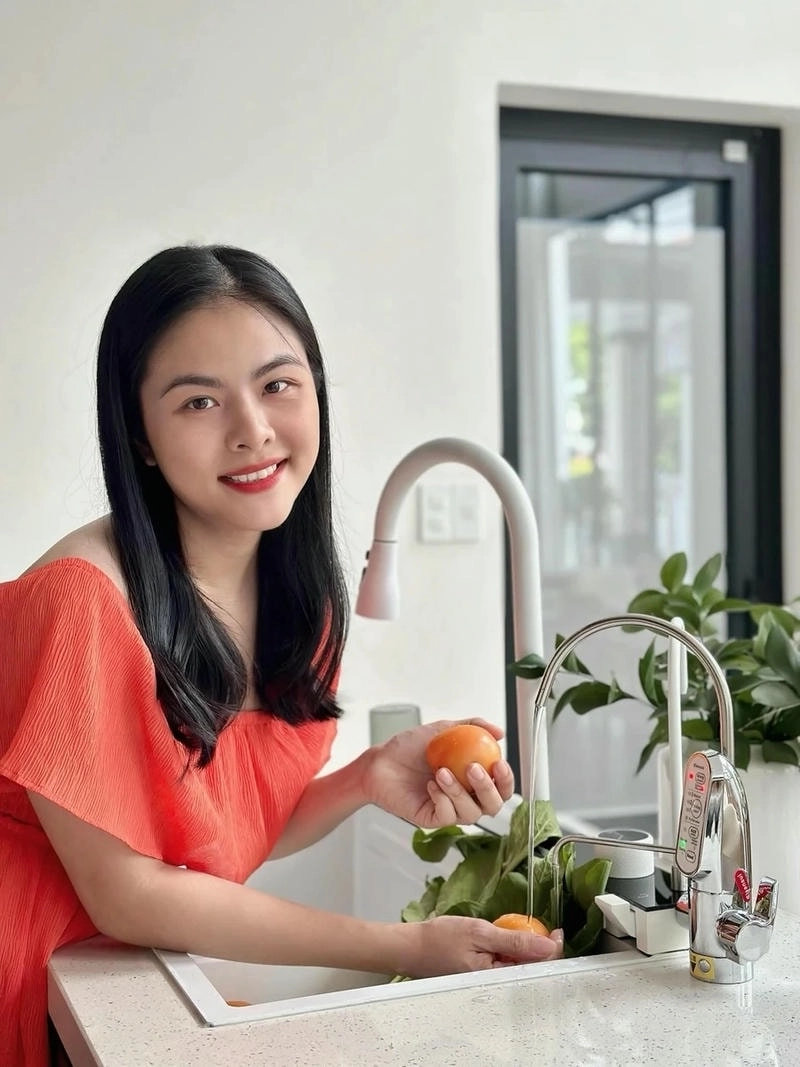 Bất ngờ với tuổi thật Vân Trang bao nhiêu tuổi