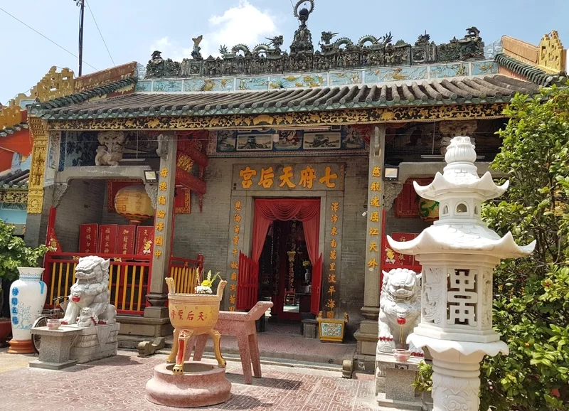 Chùa Bà Thiên Hậu mang vẻ đẹp linh thiêng cổ kính