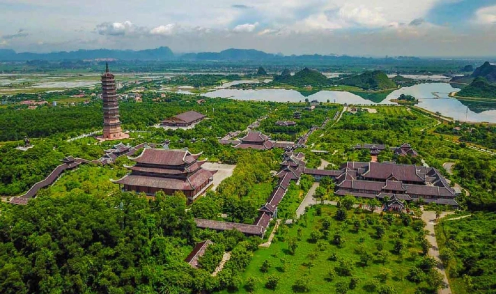 Khó lòng rời mắt trước cảnh quan Chùa Bái Đính hùng vĩ